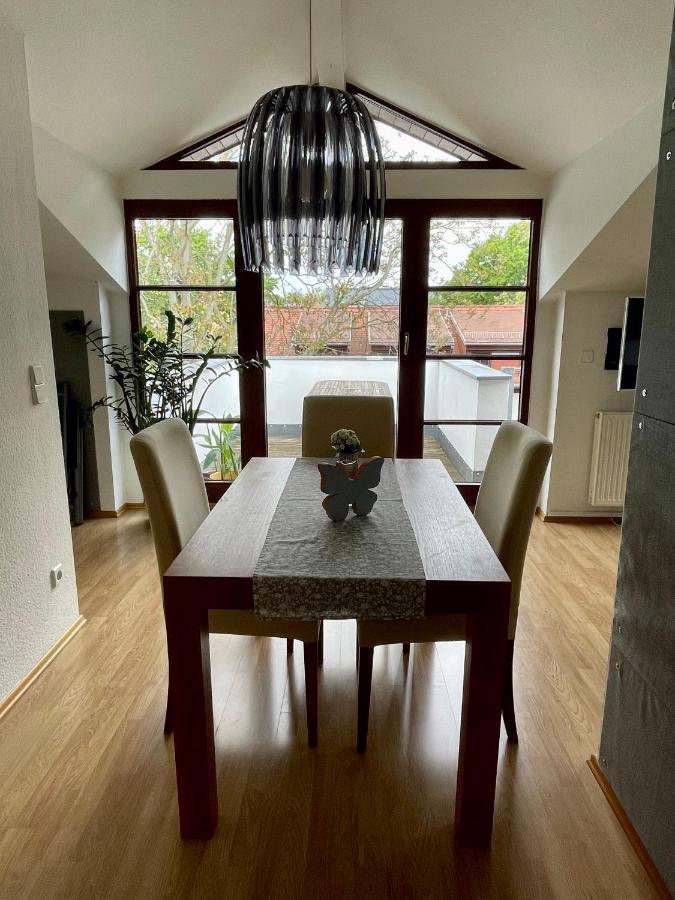 Charmante Dachgeschoss Wohnung 莱比锡 外观 照片